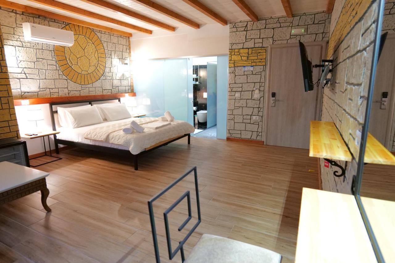 Oceanic Overview Suites Sarande Luaran gambar